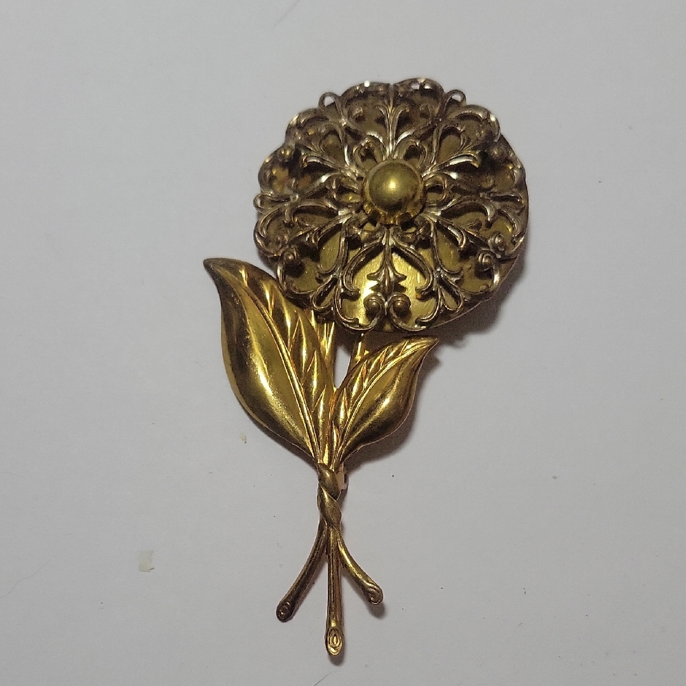 Antique Floral Brooch  C clasp